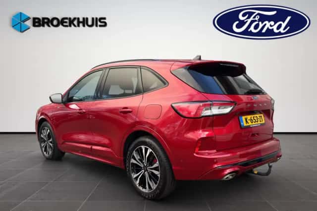 Ford Kuga (2021) thumbnail 2