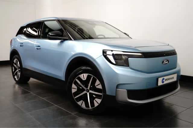 Ford Explorer (2024) thumbnail 3