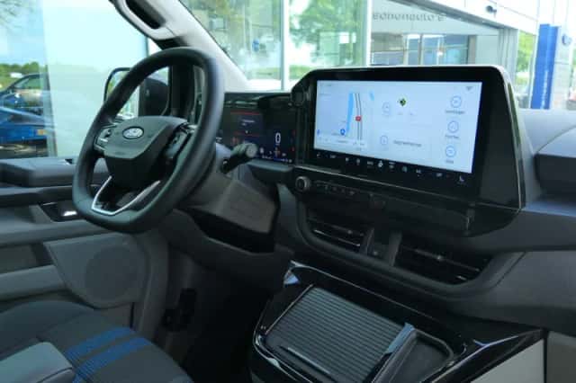 Ford Transit Custom (2025) thumbnail 6
