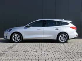 Ford Focus (2020) thumbnail 2