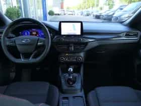 Ford Focus (2021) thumbnail 4