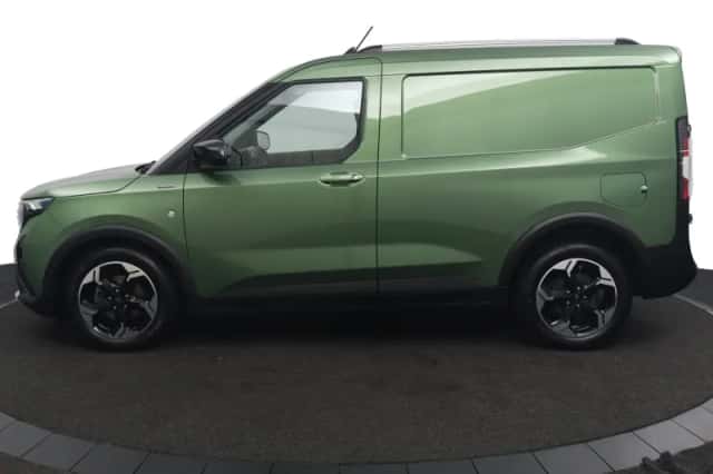 Ford Transit Courier (2024) thumbnail 2
