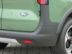 Ford Transit Courier (2024) thumbnail 18