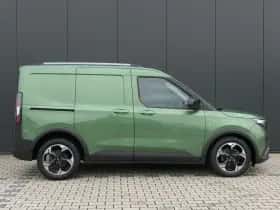 Ford Transit Courier (2024) thumbnail 20