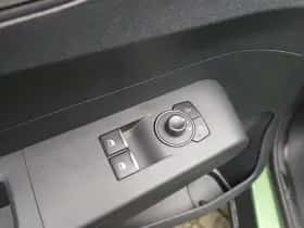 Ford Transit Courier (2024) thumbnail 33