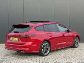 Ford Focus (2024) thumbnail 3