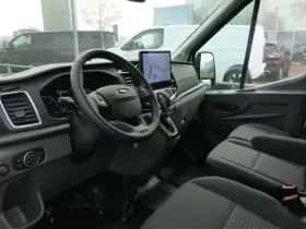 Ford Transit (2024) thumbnail 5