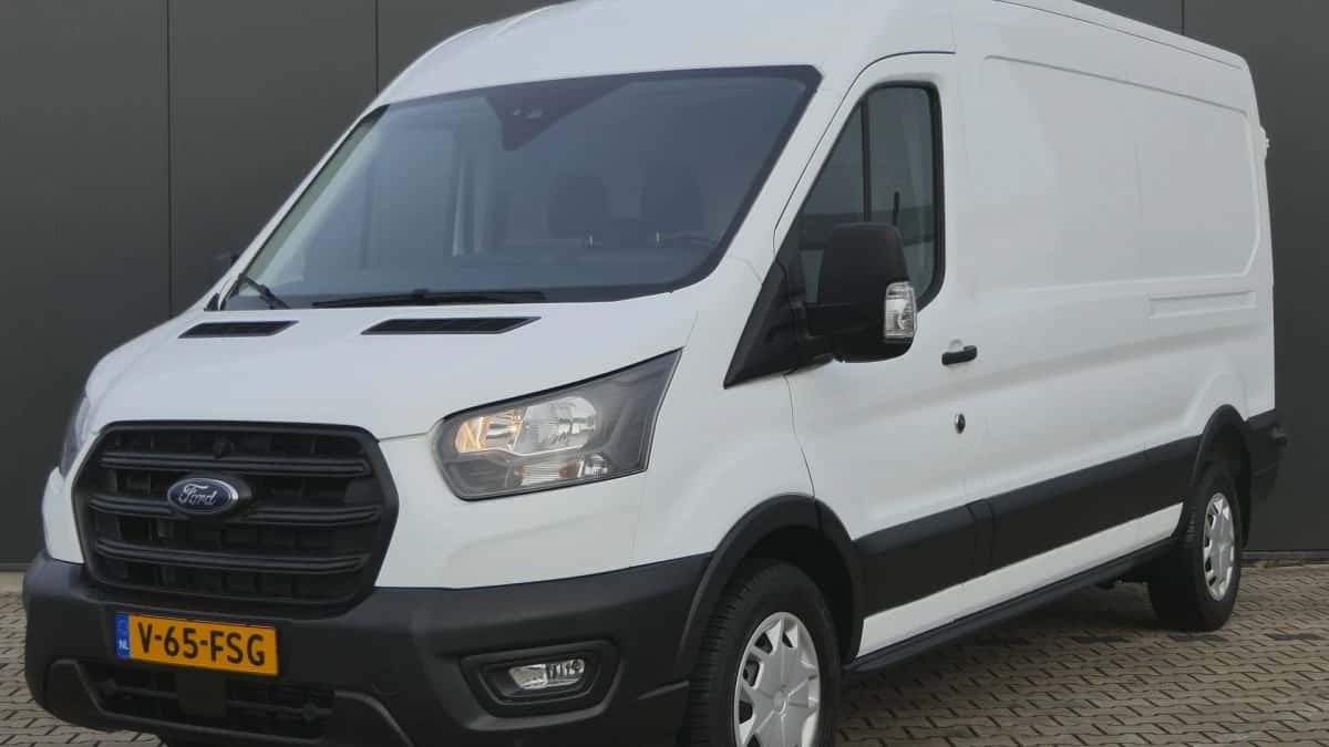 Ford Transit (2024) — foto 1