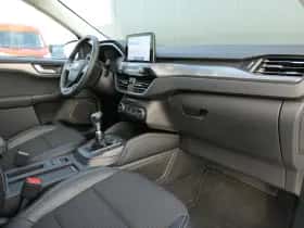 Ford Kuga (2021) thumbnail 6