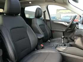 Ford Kuga (2021) thumbnail 7