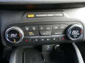 Ford Kuga (2021) thumbnail 8