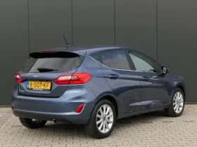 Ford Fiesta (2021) thumbnail 3