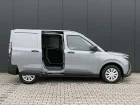 Ford Transit Courier (2024) thumbnail 3
