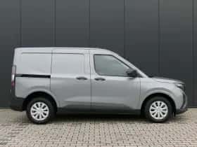 Ford Transit Courier (2024) thumbnail 25