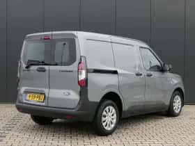 Ford Transit Courier (2024) thumbnail 4