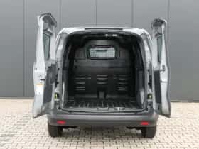Ford Transit Courier (2024) thumbnail 10