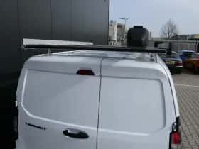 Ford Transit Courier (2024) thumbnail 17
