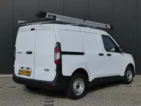 Ford Transit Courier (2024) thumbnail 4