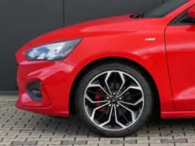 Ford Focus (2021) thumbnail 12