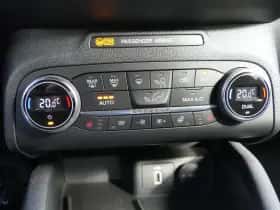 Ford Focus (2021) thumbnail 8