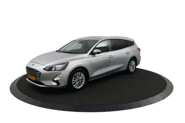 Ford Focus (2021) thumbnail 1