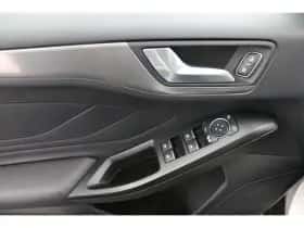 Ford Focus (2021) thumbnail 35