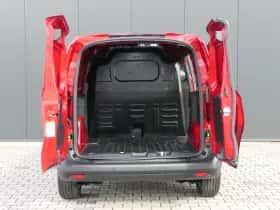 Ford Transit Courier (2024) thumbnail 11