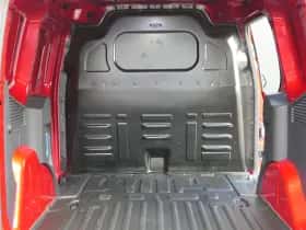 Ford Transit Courier (2024) thumbnail 12