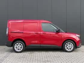 Ford Transit Courier (2024) thumbnail 22