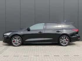 Ford Focus (2023) thumbnail 2