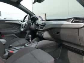Ford Focus (2023) thumbnail 6