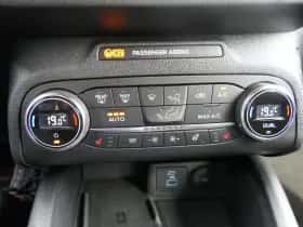 Ford Focus (2023) thumbnail 8
