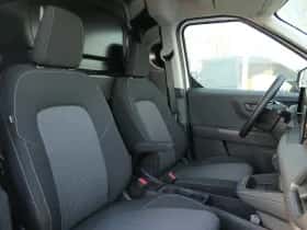Ford E-Transit Courier (2026) thumbnail 8