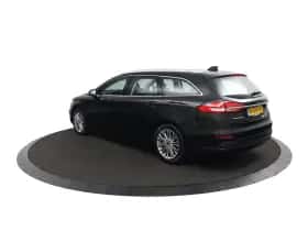 Ford Mondeo (2022) thumbnail 3