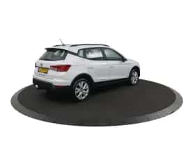 SEAT Arona (2019) thumbnail 3