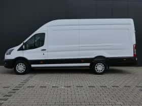 Ford Transit (2024) thumbnail 2