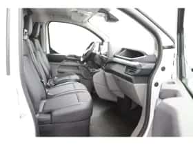 Ford Transit Custom (2024) thumbnail 9