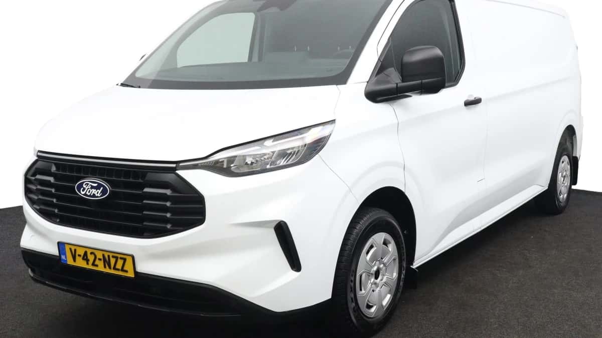 Ford Transit Custom (2024) — foto 1