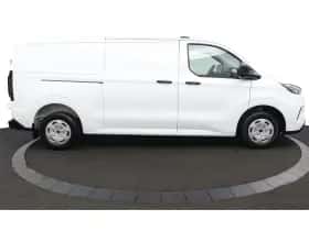 Ford Transit Custom (2024) thumbnail 3