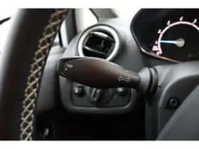 Ford Fiesta (2016) thumbnail 24