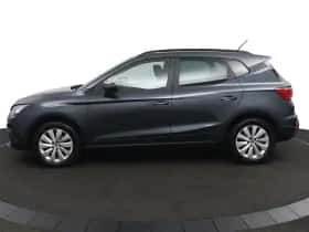 SEAT Arona (2022) thumbnail 2