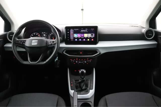 SEAT Arona (2022) thumbnail 4