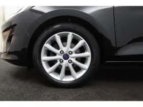 Ford Fiesta (2018) thumbnail 11