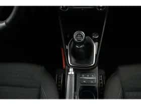 Ford Fiesta (2018) thumbnail 25