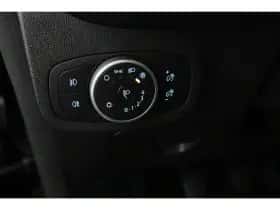 Ford Fiesta (2018) thumbnail 27