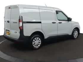 Ford Transit Courier (2024) thumbnail 13