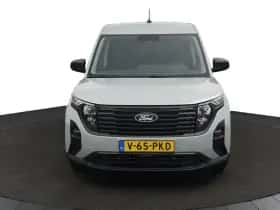 Ford Transit Courier (2024) thumbnail 20