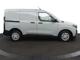 Ford Transit Courier (2024) thumbnail 3