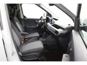 Ford Transit Courier (2024) thumbnail 22