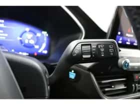 Ford Kuga (2022) thumbnail 43